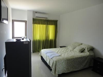 Hotel Los Paisas Mitu ภายนอก รูปภาพ